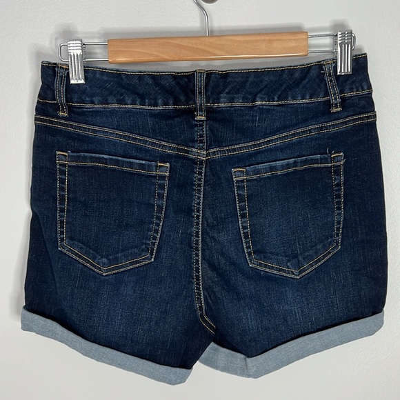 Dakota Blue Dark Denim Rolled Cuff Shorts -Size 6 - Picture 2 of 4
